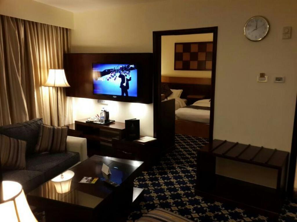 Al Thuraya Hotel Amman Buitenkant foto
