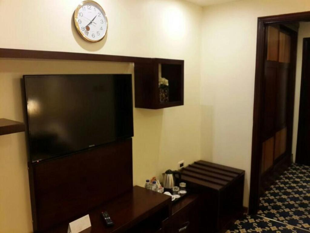 Al Thuraya Hotel Amman Buitenkant foto