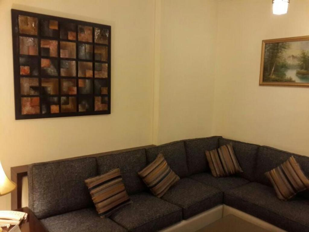 Al Thuraya Hotel Amman Buitenkant foto