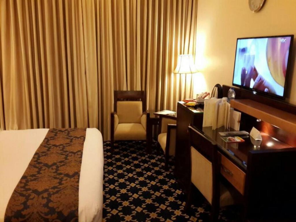 Al Thuraya Hotel Amman Buitenkant foto