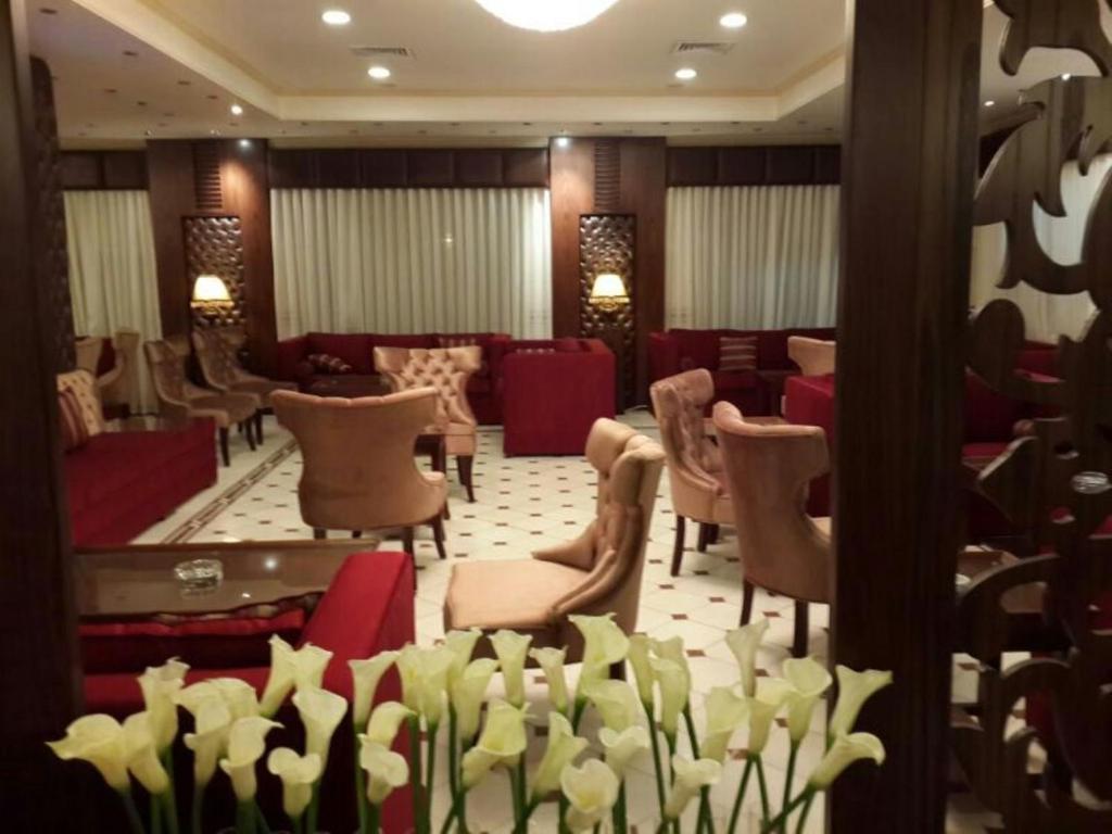 Al Thuraya Hotel Amman Buitenkant foto
